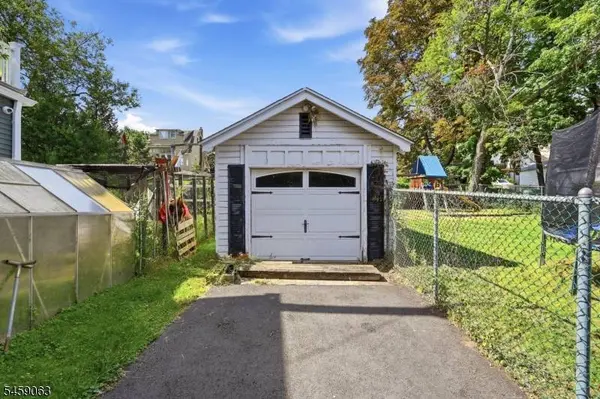 7 Harvard Ter, West Orange Twp., NJ 07052