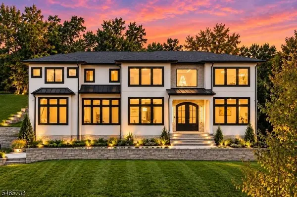 6 Cliffside Dr