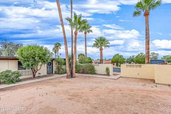 3895 S Queen Palm Dr, Tucson, AZ 85730
