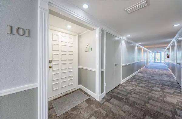 101 MARINER DR #101, Tarpon Springs, FL 34689