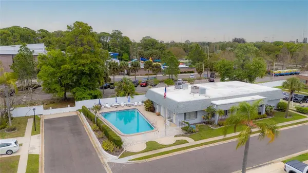903 CARA DR #903, Largo, FL 33771