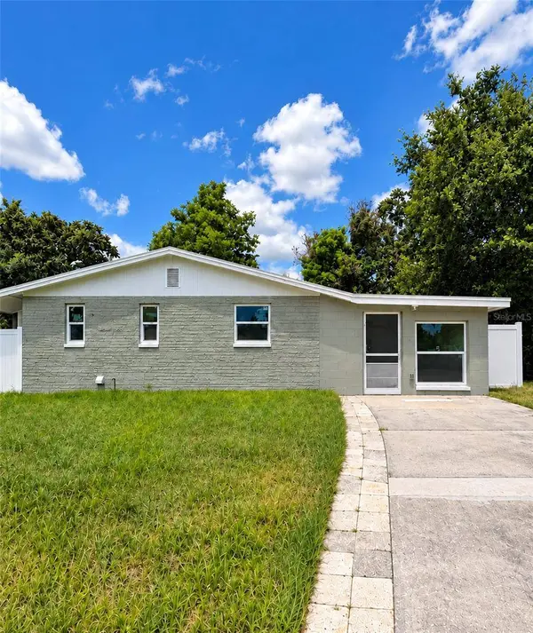 8719 RIVER FOREST CIR