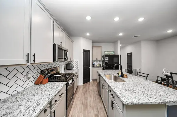 215 Intrepid TRL, Magnolia, TX 77354