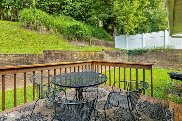 219 Buckingham CT, Abingdon, VA 24210