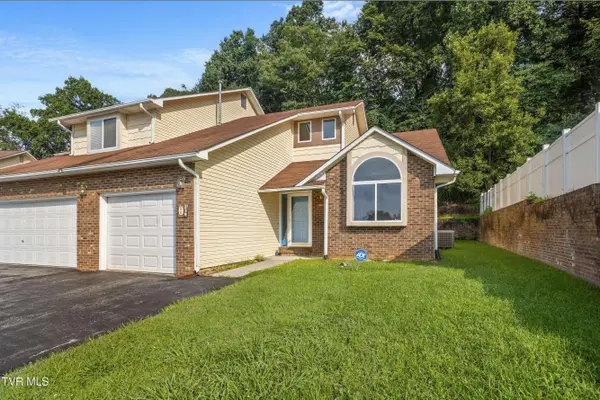 219 Buckingham CT