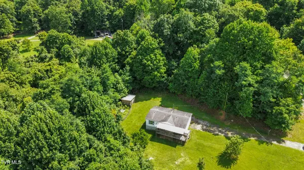 15217 Fields LN, Abingdon, VA 24210