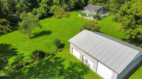 343 Magnolia DR, Glade Spring, VA 24340