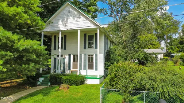 343 Magnolia DR, Glade Spring, VA 24340