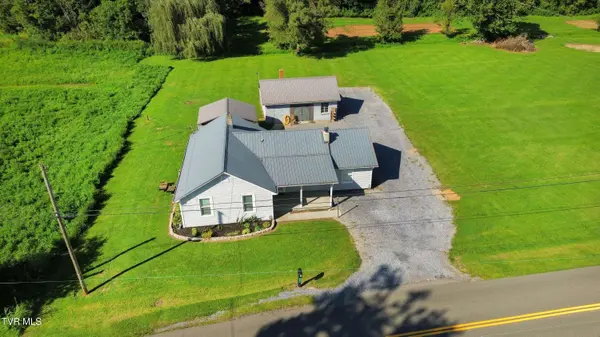 637 Riverside RD, Chilhowie, VA 24319