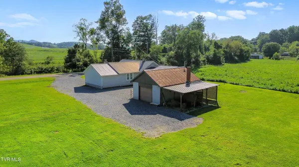 637 Riverside RD, Chilhowie, VA 24319