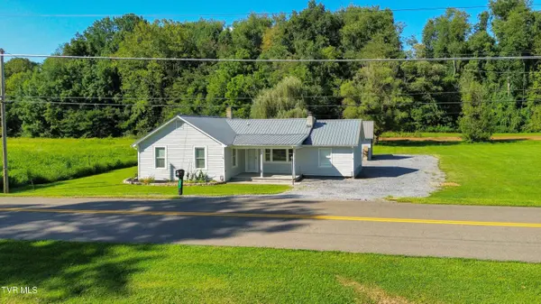 637 Riverside RD, Chilhowie, VA 24319
