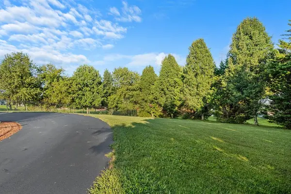 19321 Spur Lane, Abingdon, VA 24210