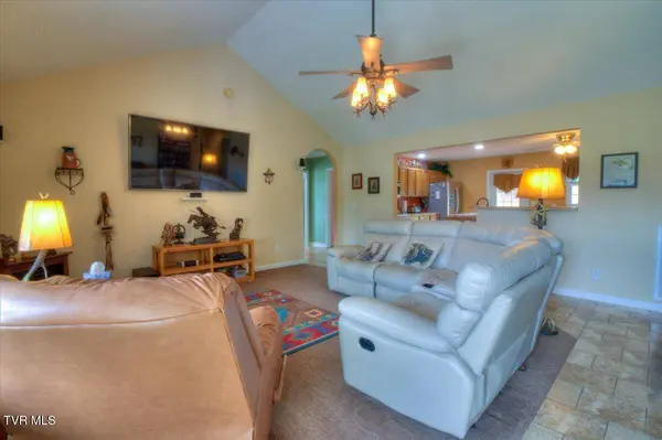 123 Bermuda DR, Jonesborough, TN 37659