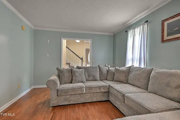 20004 Avondale RD, Abingdon, VA 24211