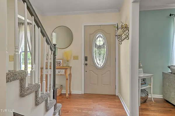 20004 Avondale RD, Abingdon, VA 24211