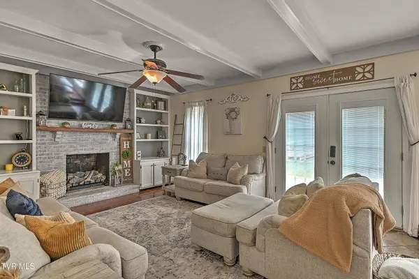 20004 Avondale RD, Abingdon, VA 24211