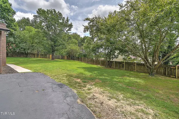 224 Greenway, Bristol, TN 37620