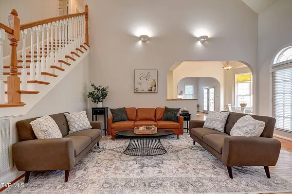 17256 Crabtree CT, Bristol, VA 24202