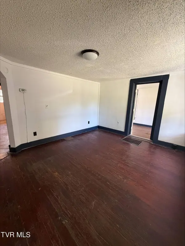 1520 6th Street EXT, Bristol, TN 37620