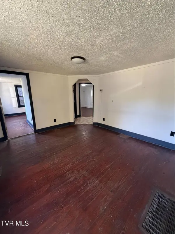 1520 6th Street EXT, Bristol, TN 37620