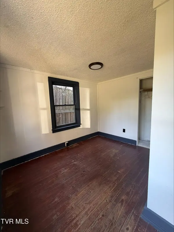 1520 6th Street EXT, Bristol, TN 37620