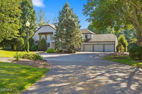 286 Hampton DR
