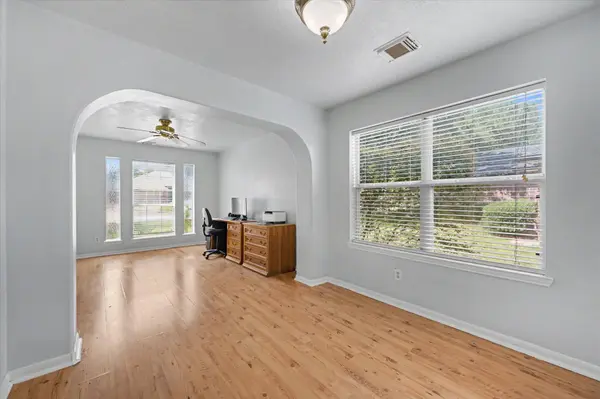 26974 Crown Haven Drive, Kingwood, TX 77339