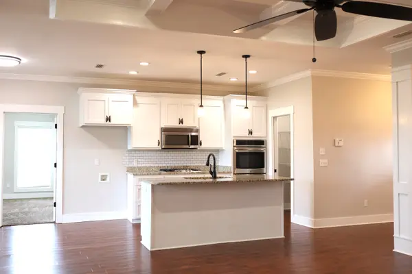 202 Cabrio Way Headland, Al 36345,