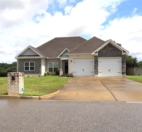 202 Cabrio Way Headland, Al 36345, 