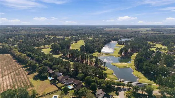 521 Edinburgh Way, Dothan, AL 36305