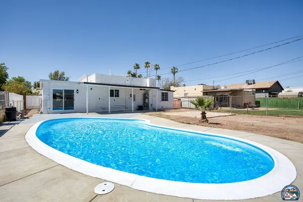 740 Lenrey Ave, El Centro, CA 92243