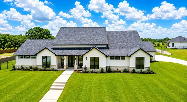 6608 Benson CT, Mansfield, TX 76063