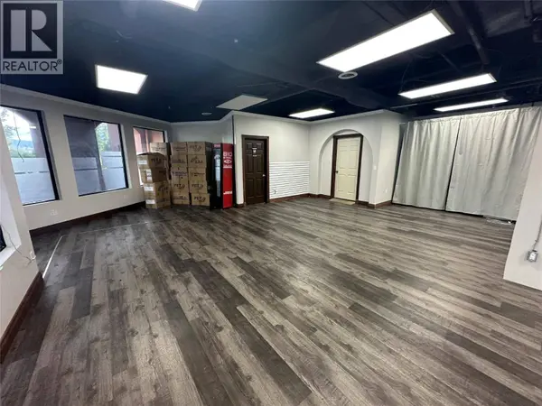 3185 Via Centrale DR #6, Kelowna, BC V1V2A7