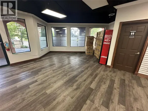 3185 Via Centrale DR #6, Kelowna, BC V1V2A7