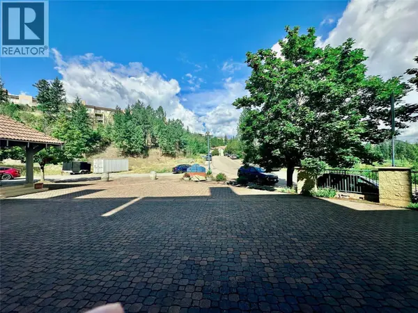 3185 Via Centrale DR #5, Kelowna, BC V1V2A7