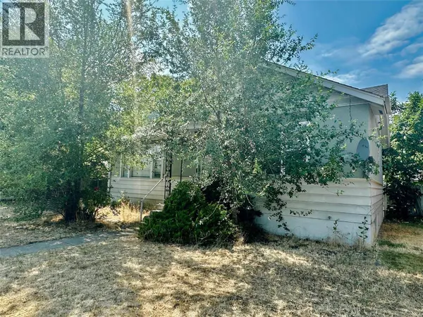 2038 Richter Street, Kelowna, BC V1Y2N5