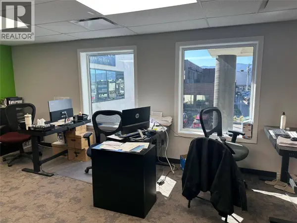 1751 Harvey AVE #233, Kelowna, BC V1Y6G4