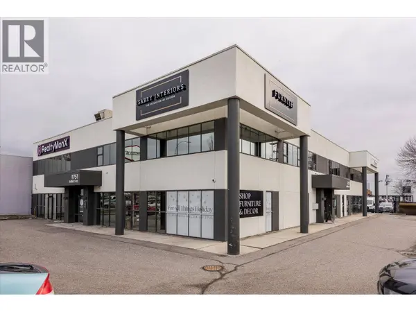 1751 Harvey AVE #233, Kelowna, BC V1Y6G4