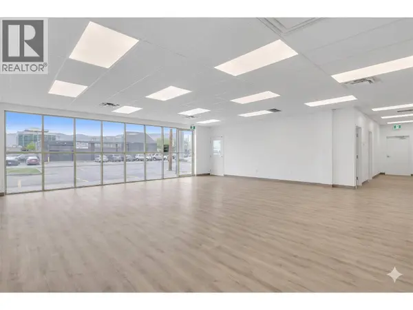 1751 Harvey AVE #110, Kelowna, BC V1Y6G4