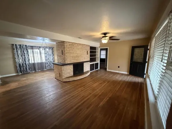 923 W 3rd Street, Spur, TX 79370