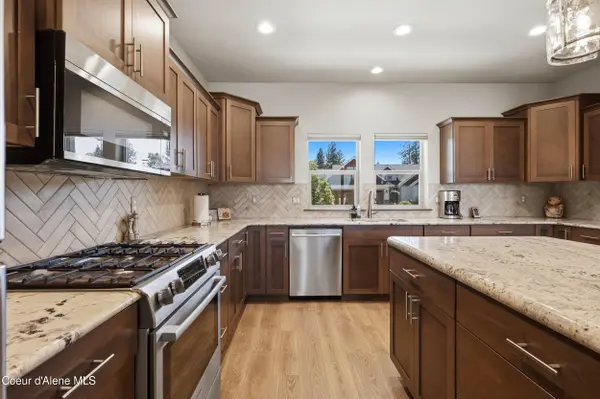 7380 N Roche DR, Coeur d'Alene, ID 83815