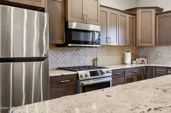 7380 N Roche DR, Coeur d'Alene, ID 83815