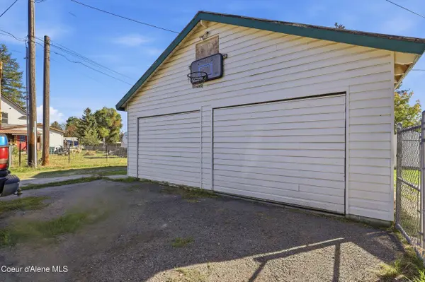 7666 W Lewis ST, Rathdrum, ID 83858