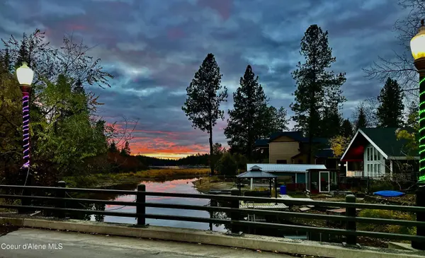 380 S Riviere CT, Coeur d'Alene, ID 83814
