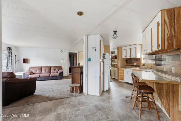 147 5th ST, Priest River, ID 83856
