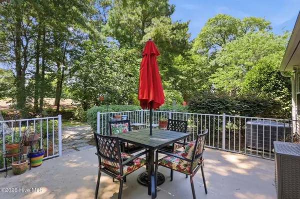 1654 Sedgefield DR, Murrells Inlet, SC 29576
