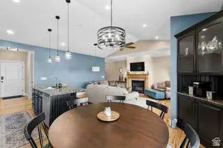 1445 E CHATEAU WAY, Sandy, UT 84092