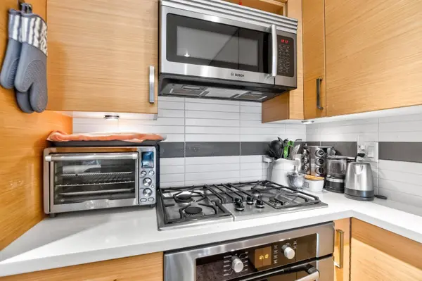 4710 Hastings ST #202, Burnaby, BC V5C 2K7