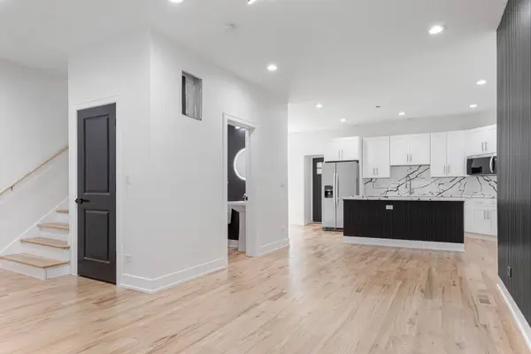 6627 S Saint Lawrence AVE, Chicago, IL 60637