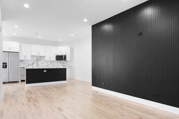 6627 S Saint Lawrence AVE, Chicago, IL 60637